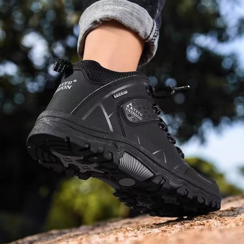 Fashionn Personality Outdoor Low-top Casual Shoes.